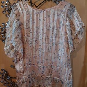 Pintuck Floral Ruffle Sleeve Blouse - Soft Pink